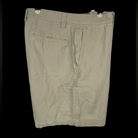 Columbia Flat Front Tan Shorts Men’s 40W - Picture 2 of 3